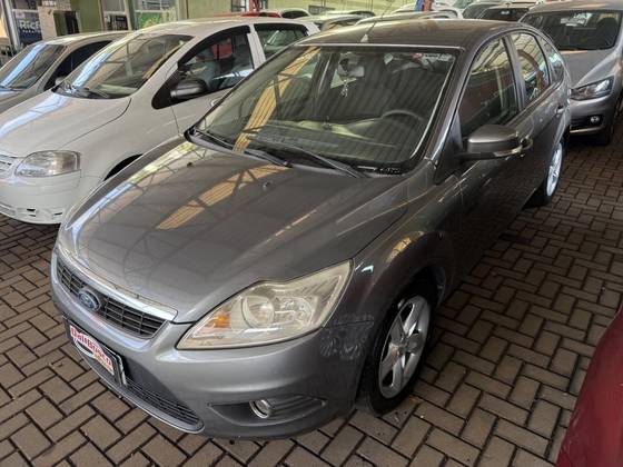 FORD FOCUS 1.6 GL SEDAN 16V FLEX 4P MANUAL FORD FOCUS 1.6 GL SEDAN 16V FLEX 4P MANUAL